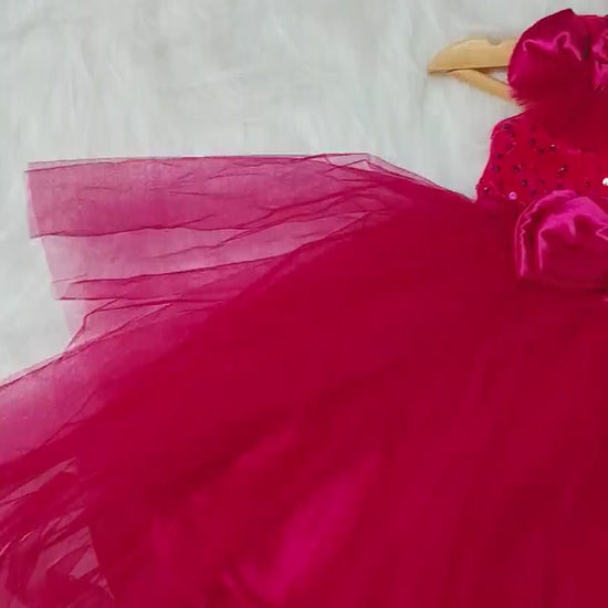Magenta high-low gown for girls from HuggleBoo — soft, breathable, and twirl-friendly kids’ party dress designed for comfort and movement. Perfect for birthdays, festive events, and photoshoots with elegant flair and zero stiffness.